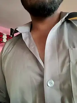 Snapshot of Arav1234a chatting on December 17, 2025, 11:15 am Arav1234a online show from December 17, 2025, 11:15 am