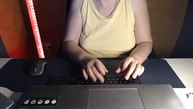 Sweet Phoenix online show from June 24, 2026, 8:06 pm