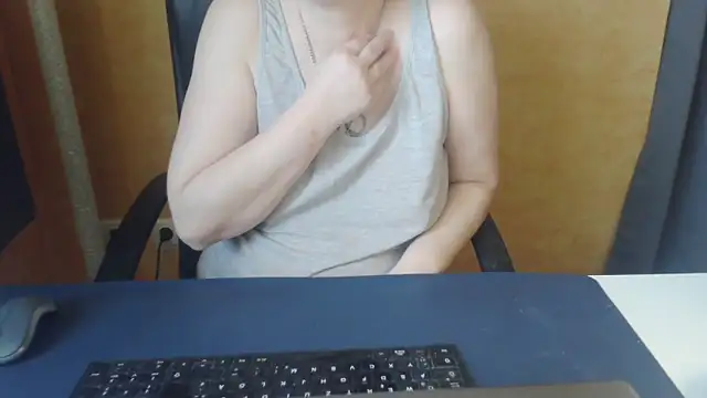 Sweet Phoenix online show from February 12, 2026, 8:47 am