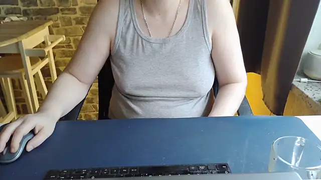 Sweet Phoenix online show from February 7, 2026, 9:06 am