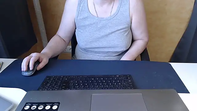 Sweet Phoenix online show from February 20, 2026, 8:27 am