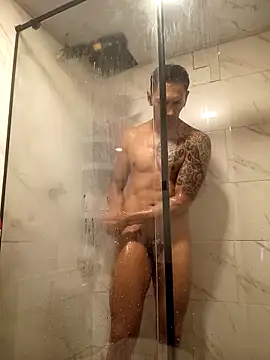 Joylopez fit online show from March 21, 2026, 1:04 pm