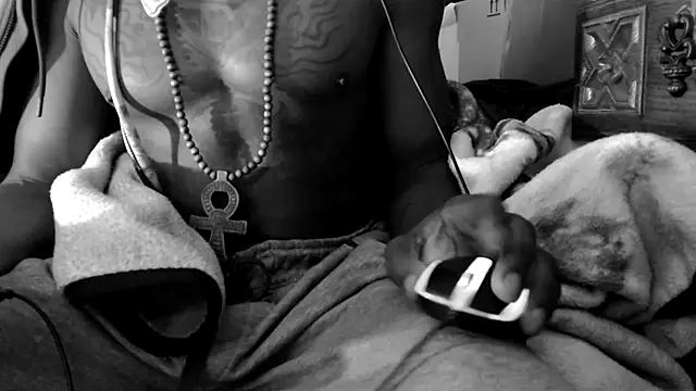 dominatingblacklove online show from September 30, 2025, 9:26 am