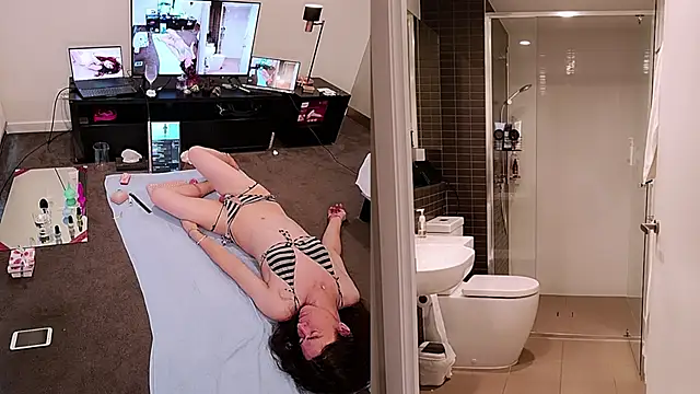 sunshine sissy online show from December 30, 2024, 8:25 pm