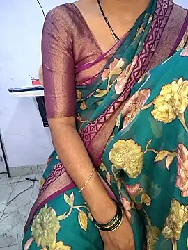 lovelygirl4567 online show from January 12, 2026, 5:09 pm