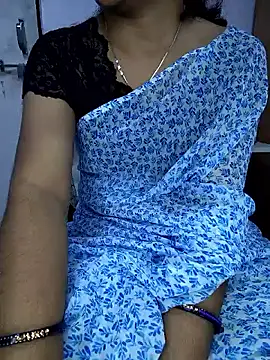 lovelygirl4567 online show from February 15, 2026, 2:27 pm