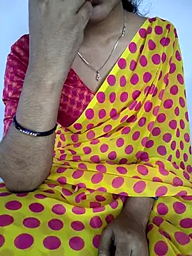 lovelygirl4567 online show from February 28, 2026, 4:34 am