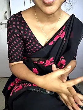 Snapshot of lovelygirl4567 chatting on November 27, 2025, 6:25 am lovelygirl4567 online show from November 27, 2025, 6:25 am