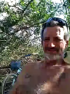 Cloudin around online show from February 6, 2025, 4:47 pm