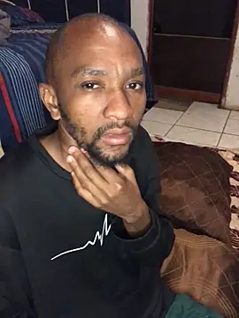 Snapshot of MKbesxxx chatting on December 5, 2025, 9:01 pm MKbesxxx online show from December 5, 2025, 9:01 pm