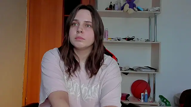  lisacute online show from January 8, 2025, 9:32 am