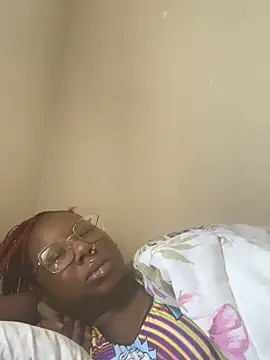 DamnBubbles online show from February 7, 2025, 7:06 pm