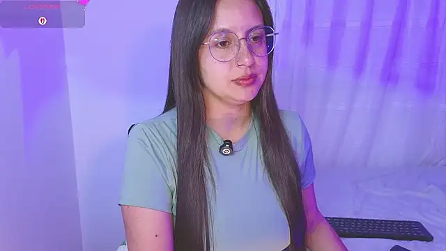 Gretta Hot online show from March 16, 2026, 11:40 pm