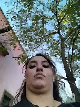 mamifresita online show from December 18, 2025, 11:08 pm