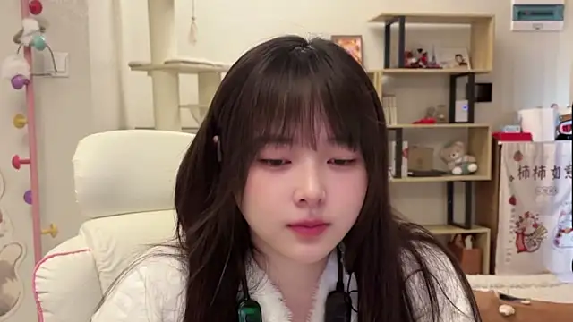 Chenjing0 online show from February 28, 2026, 4:34 am