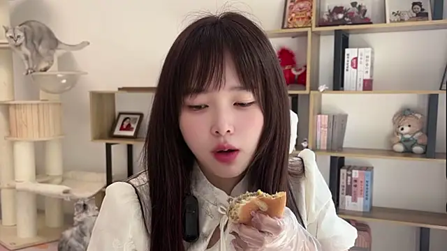 Chenjing0 online show from March 21, 2026, 3:19 am