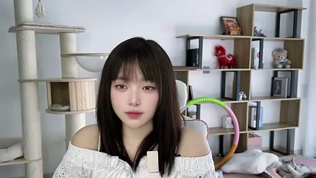 Chenjing0 online show from April 19, 2026, 5:08 am