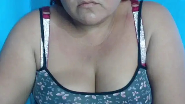 Snapshot of Dirtydiva1 chatting on October 6, 2025, 1:12 pm Dirtydiva1 online show from October 6, 2025, 1:12 pm