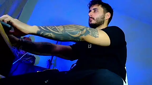 Snapshot of XanderCage99 chatting on December 17, 2025, 7:19 pm XanderCage99 online show from December 17, 2025, 7:19 pm