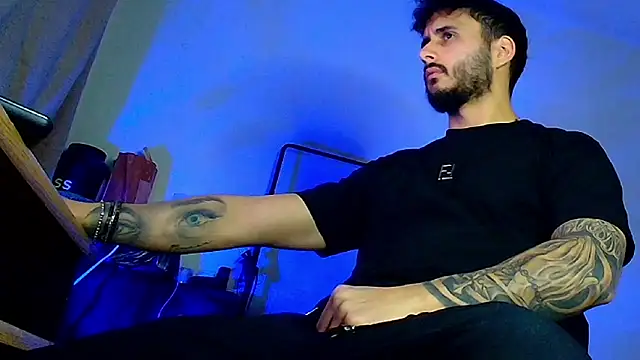 Snapshot of XanderCage99 chatting on December 18, 2025, 8:23 pm XanderCage99 online show from December 18, 2025, 8:23 pm