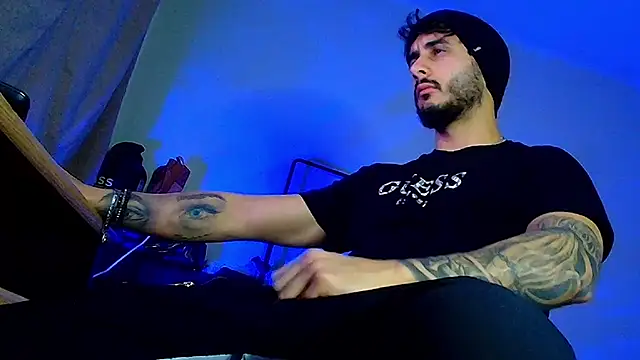 Snapshot of XanderCage99 chatting on January 8, 2026, 8:37 pm XanderCage99 online show from January 8, 2026, 8:37 pm