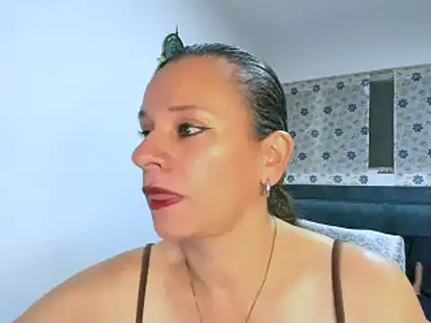 sofi saliva2511 online show from November 3, 2025, 10:13 pm