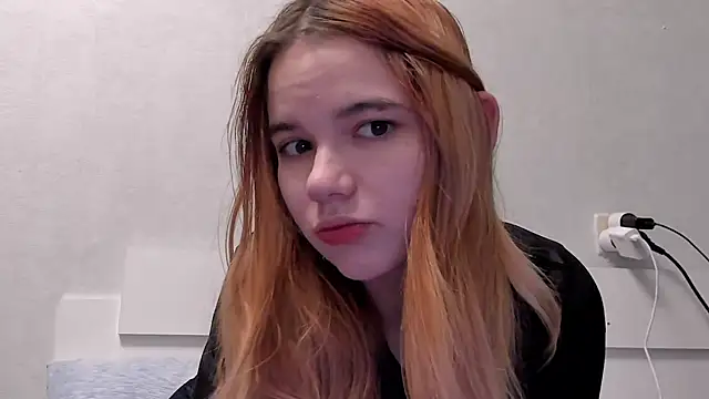 lia lovelly online show from February 15, 2025, 1:10 am