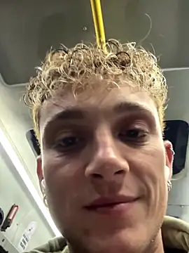 Snapshot of verici34 chatting on November 2, 2025, 4:01 pm verici34 online show from November 2, 2025, 4:01 pm