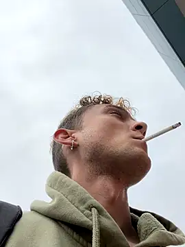 Snapshot of verici34 chatting on November 29, 2025, 8:14 am verici34 online show from November 29, 2025, 8:14 am