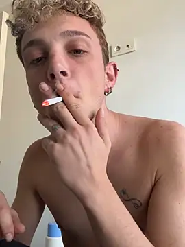 Snapshot of verici34 chatting on November 4, 2025, 7:12 am verici34 online show from November 4, 2025, 7:12 am