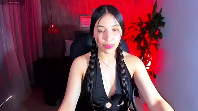 Brittany  18 online show from January 8, 2025, 7:34 pm