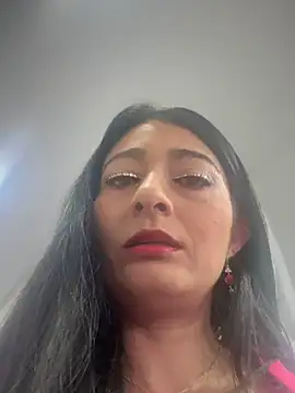 BELLA--26 online show from November 6, 2025, 1:37 pm