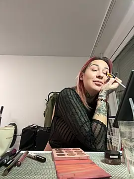 Snapshot of Mia-Fuchs chatting on March 3, 2025, 7:07 pm Mia-Fuchs online show from March 3, 2025, 7:07 pm