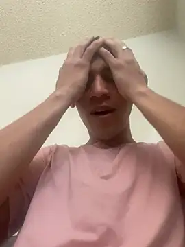 leisurelycriminal online show from January 1, 2025, 8:37 pm