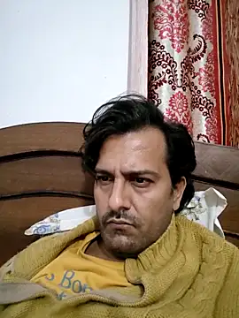 MAGNETICDADDY8 online show from March 22, 2026, 6:42 pm