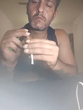 MAGNETICDADDY8 online show from October 30, 2025, 4:48 pm