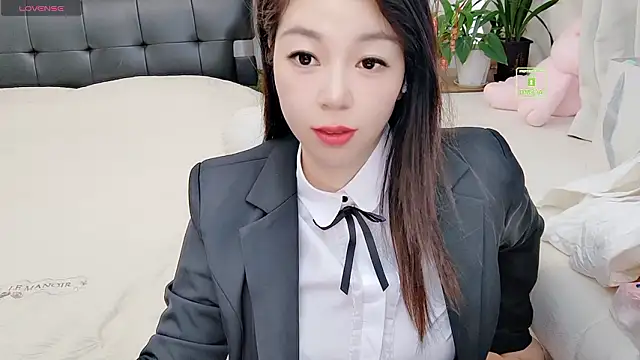 Snapshot of Mi--Manchi chatting on March 6, 2026, 1:33 am Mi--Manchi online show from March 6, 2026, 1:33 am