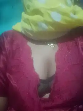 YourHotRandi online show from January 8, 2025, 5:59 pm