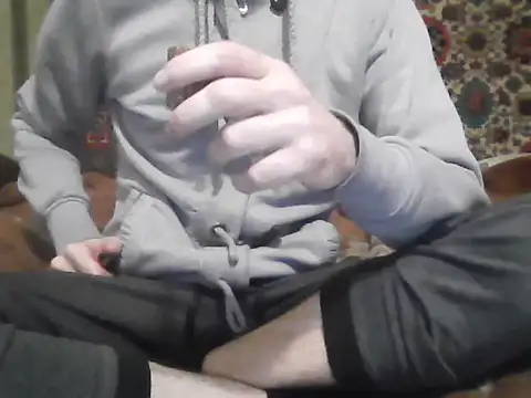 AlferezzSolvajo online show from December 14, 2025, 9:37 am