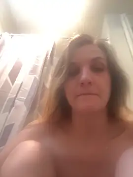 Snapshot of Kitty_DaCocks chatting on November 26, 2025, 7:58 pm Kitty DaCocks online show from November 26, 2025, 7:58 pm