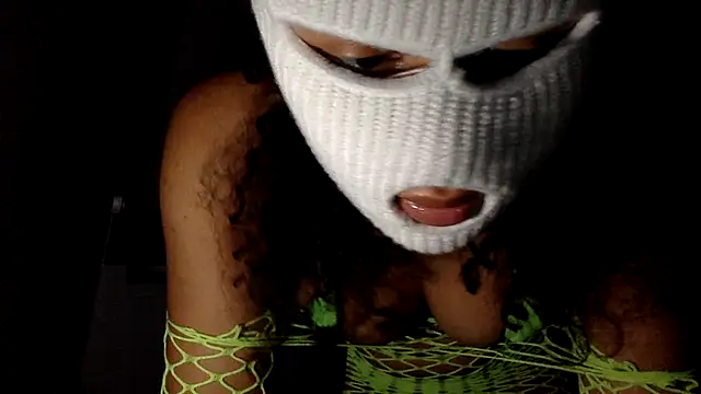 Snapshot of Amira_bayby chatting on January 12, 2025, 4:29 pm Amira bayby online show from January 12, 2025, 4:29 pm