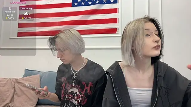 Snapshot of VeryRare_TwinS chatting on January 8, 2026, 9:54 pm VeryRare TwinS online show from January 8, 2026, 9:54 pm