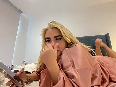 Snapshot of TastyTiffanyy chatting on February 5, 2025, 4:14 pm TastyTiffanyy online show from February 5, 2025, 4:14 pm