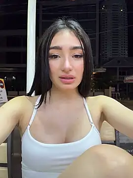 Maddy Jones online show from July 9, 2026, 7:09 am
