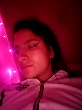 Anniee x online show from February 25, 2026, 4:01 am