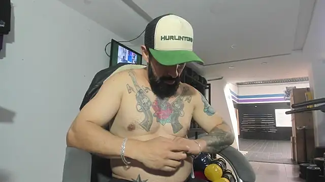 ragnar881547 online show from January 30, 2025, 5:39 pm