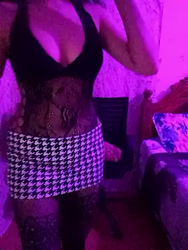 Angelnirvanaa online show from April 28, 2026, 2:21 pm