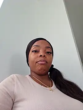 Snapshot of Sade_summer chatting on May 13, 2026, 3:30 pm Sade summer online show from May 13, 2026, 3:30 pm