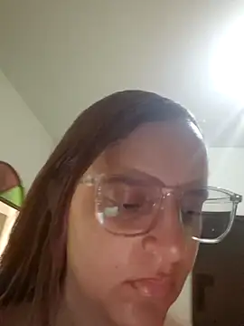 AliceRuivinha2 online show from October 31, 2025, 11:29 am