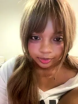 AwkwardJasminee online show from November 3, 2025, 10:52 am